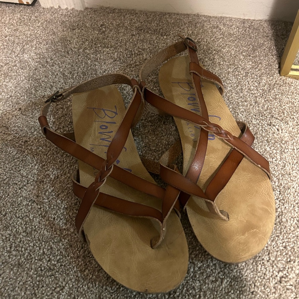 Blowfish Women's Tan Strappy Sandals
